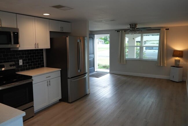 Photo - 972 Ponderosa Rd