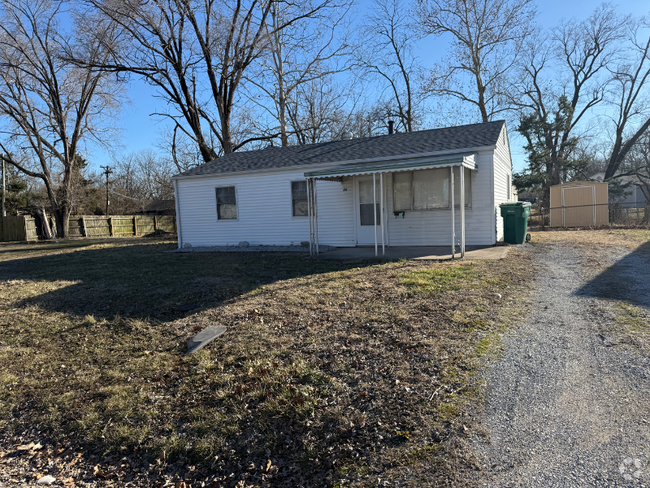 Building Photo - 28 St Lambert Dr Rental