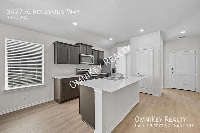 Photo - 3427 Rendezvous Way