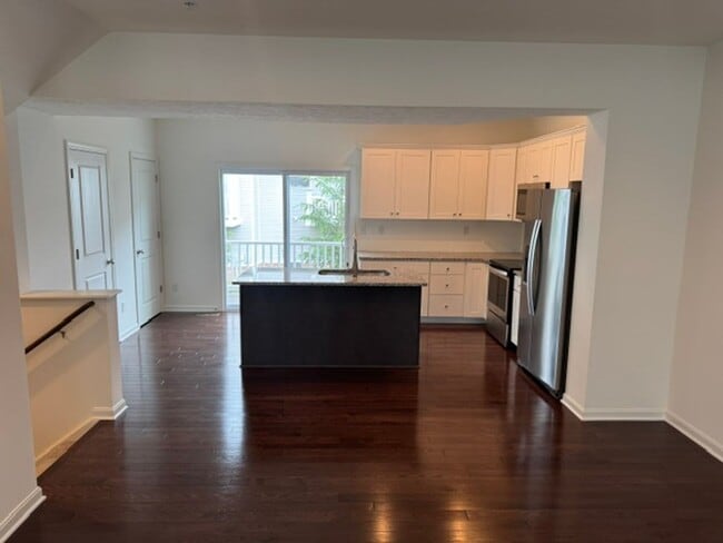 Photo - 3 bedroom/2 Bath Townhome Warrendale, PA