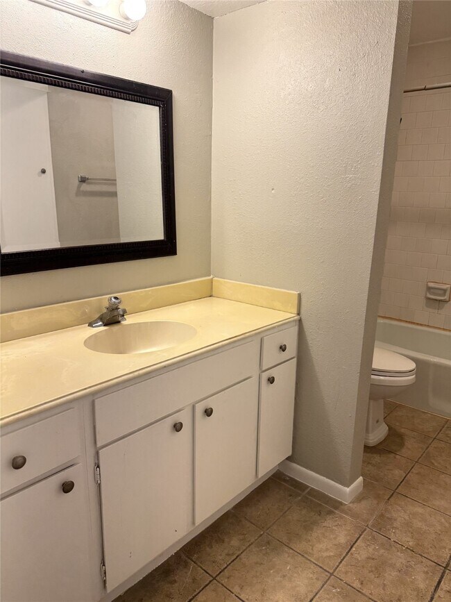 Photo - 12500 Melville Dr