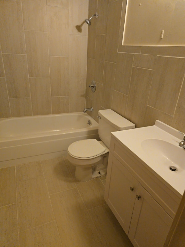 Photo - 503 Madonna St