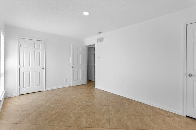 5727 Richmond
