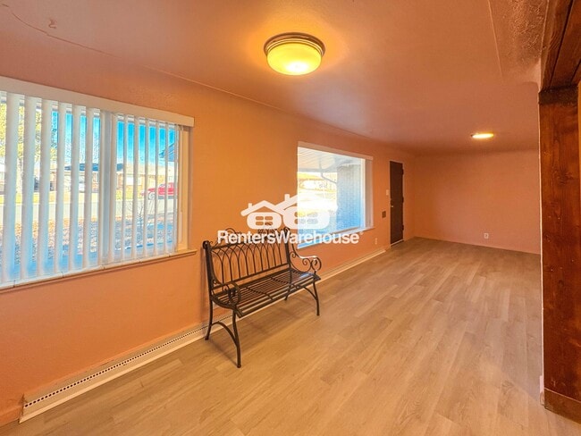 Photo - 420 Zenobia St