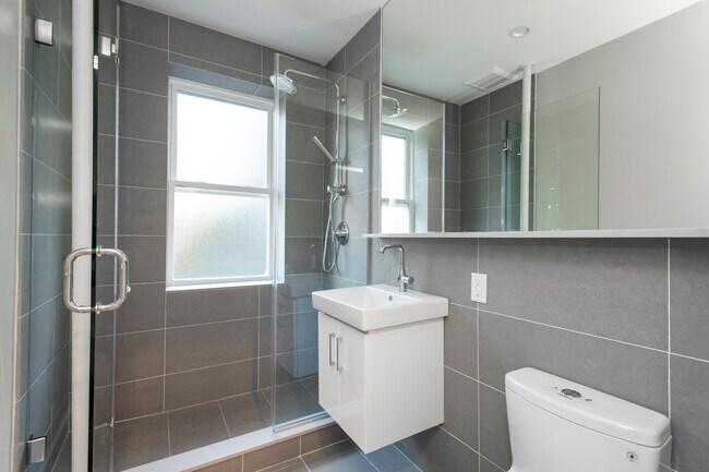 Photo - 138 Highland Ave Unit 5