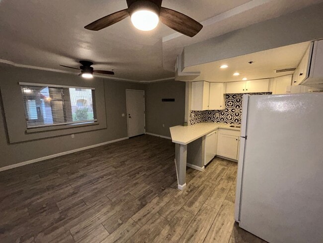 Photo - 12221 W Bell Rd Unit 156