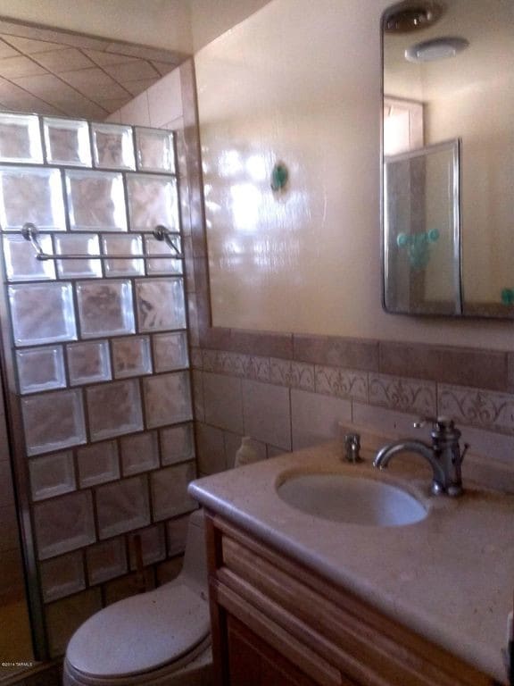 Photo - 4725 E 25th St