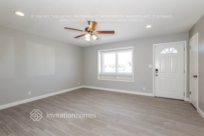 Photo - 1539 W 7th St