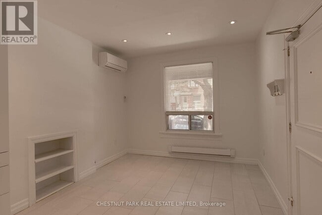 Photo - 113 McGill St