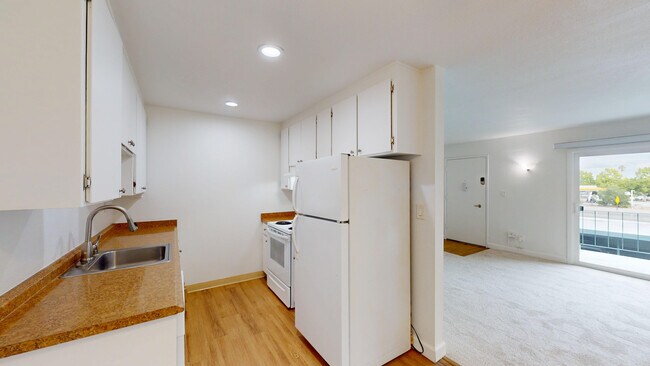 Photo - 400 Alameda del Prado Unit 400P