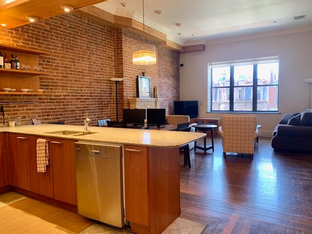 Photo - 118 Newbury St Unidad 4