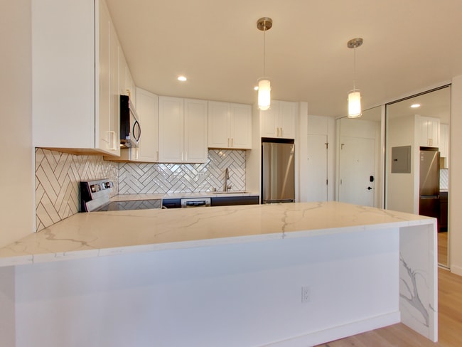 Photo - 1504 Newlands Ave Unit 108