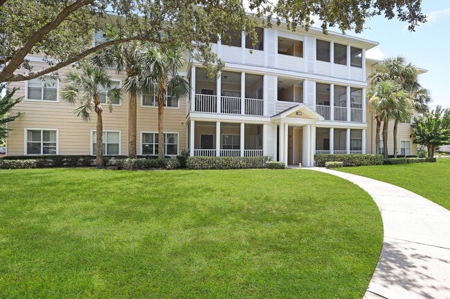 Building Photo - Bradenton 3BR/2BA – Newly Remodeled, 3rd F... Rental