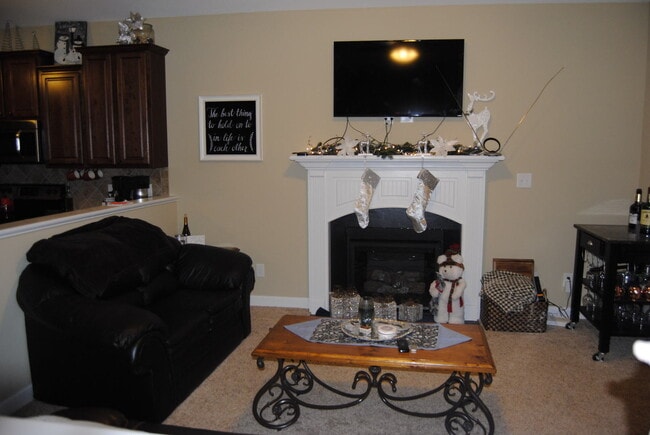 Photo - 210 Twilight Dr