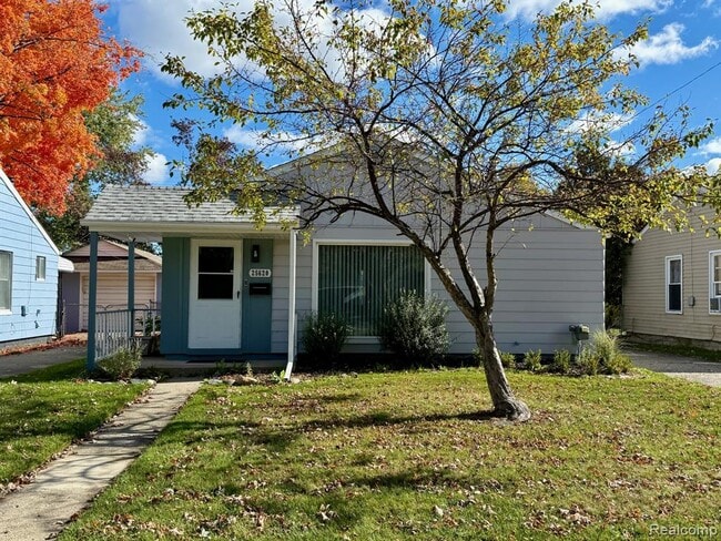 Building Photo - 25620 Tecla Ave