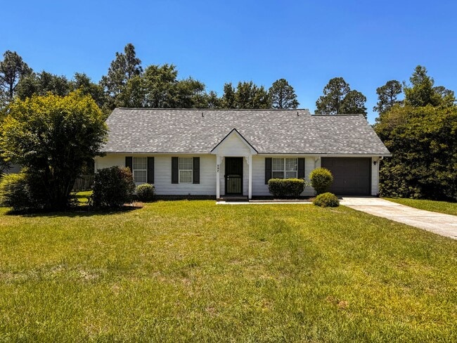 Building Photo - Charming 3 Bed 2 Bath Home in Cameron