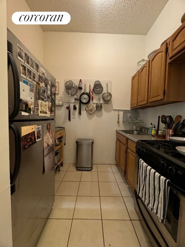 Photo - 59 Monroe St