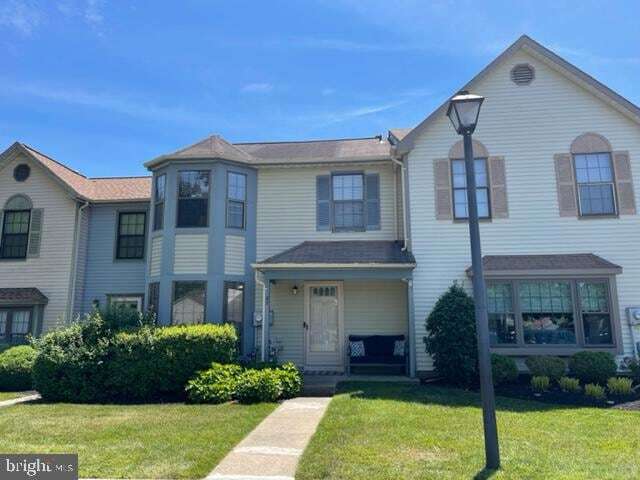 Building Photo - 27 Stratton Ct