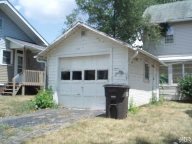 Photo - 636 Huffman St