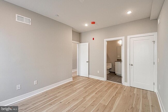 Photo - 715 S 51st St Unit 1