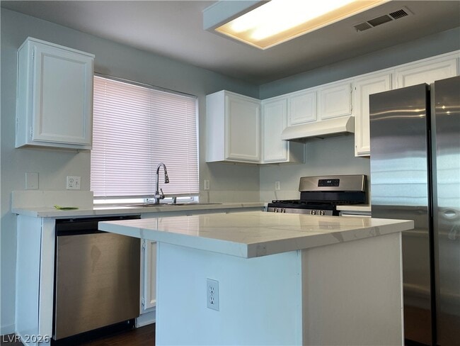 Photo - 1904 Cedar Bluffs Way