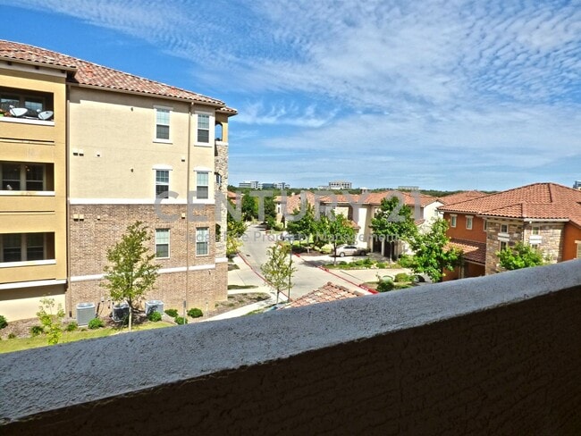 Photo - Beautiful 2/2.5 in Carrollton-Farmers Branch ISD For Rent! Unit 4-301