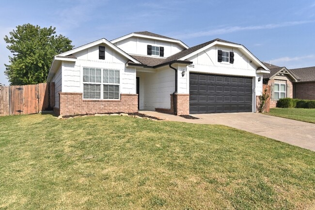 Photo - 10712 N 152nd E Ave.