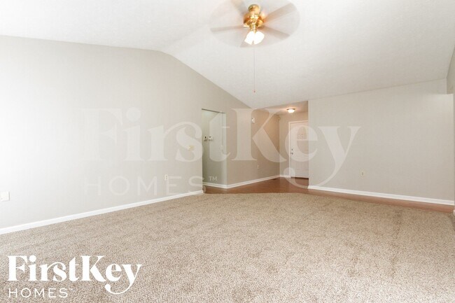 Photo - 2204 Valley Creek W Ln