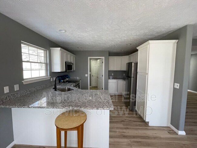 Photo - 5131 N 10th St