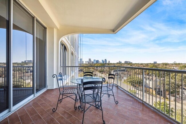 Photo - 3711 San Felipe St Condo Unit 6C