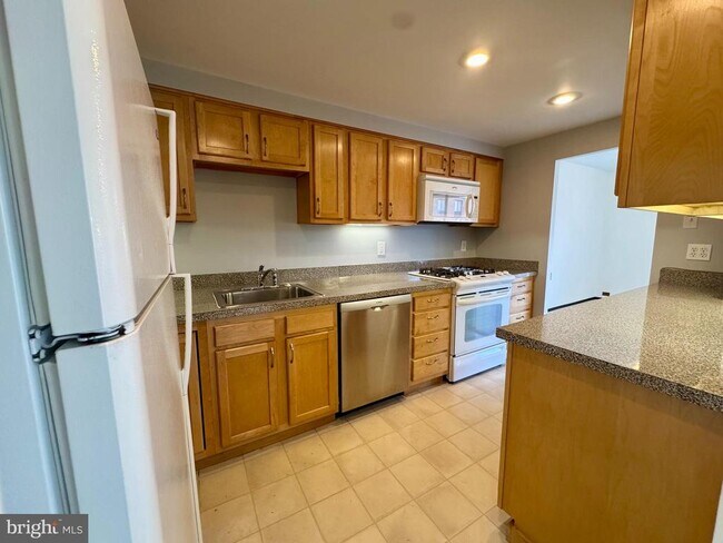 Photo - 801 Yale Ave Unidad 1128