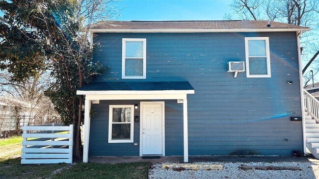 Photo - 2220 Avenue L