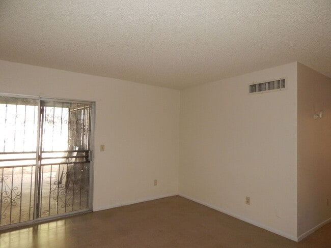 Photo - 2 Bedrooms - 1 Bathroom - Central AC