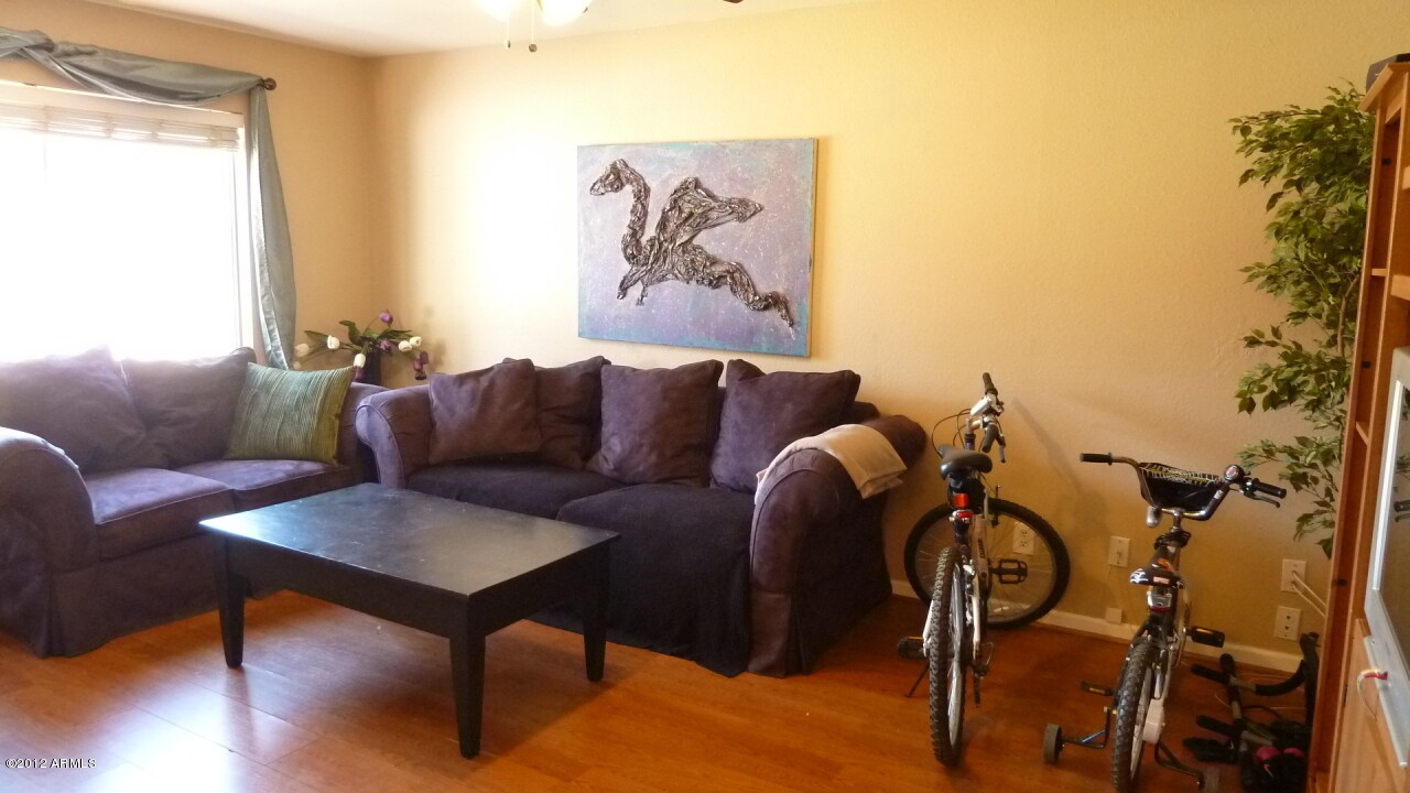 Photo - 121 E Olive Ave