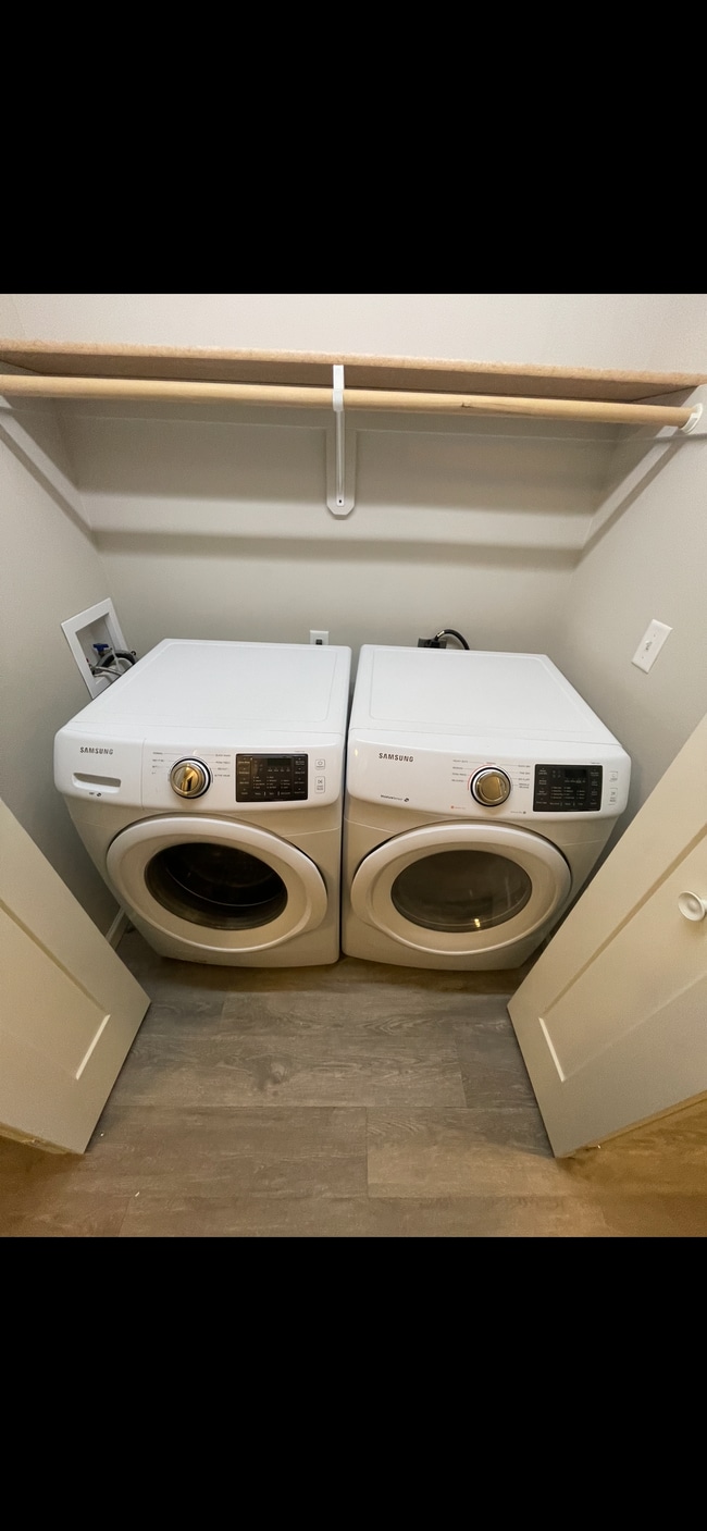4585 N Trunk Rd Unit 4