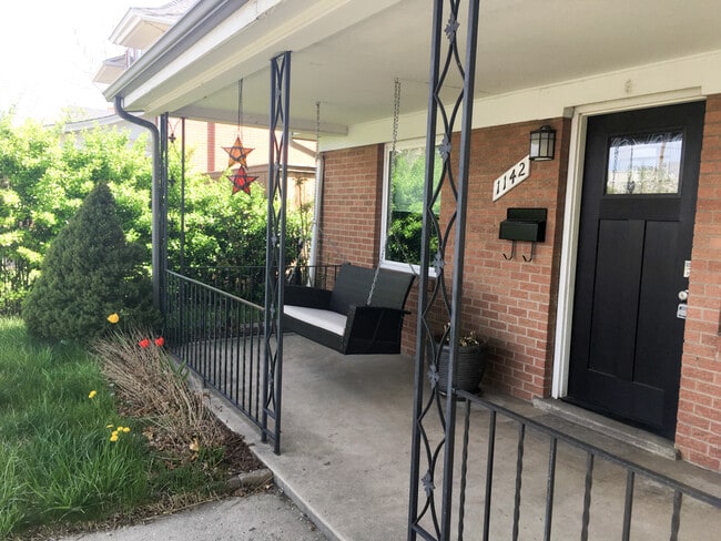 Photo - Evolve Real Estate: Fully Remodeled Gorgeous Bungalow in West Wash Park. 2 Bedrooms JULY 15!