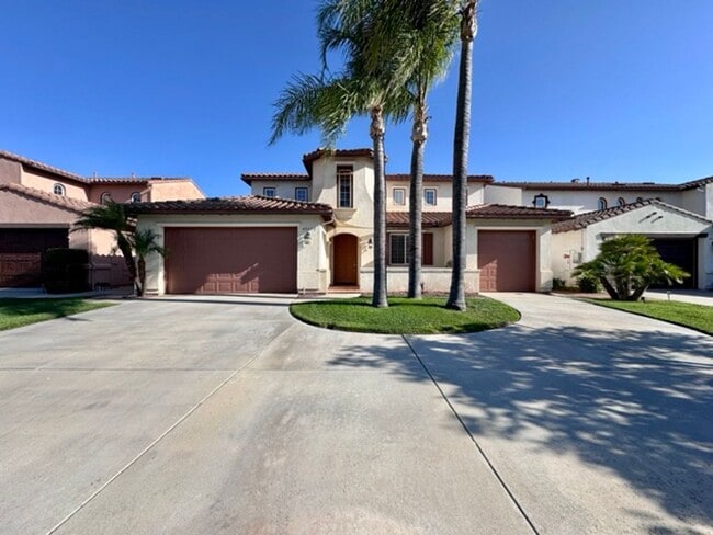 Photo - FOR LEASE: Stunning expansive 3 Bedroom Re...