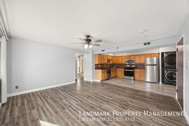 Photo - 10440 Natoma Ave Unidad 6