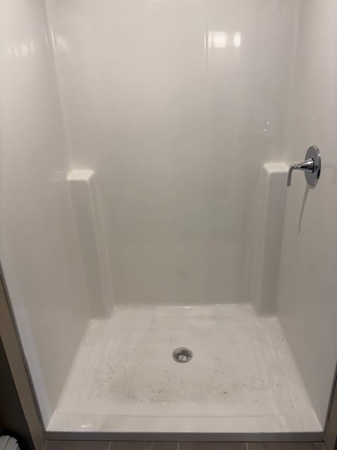 Masterbath - 1130 West Apartments