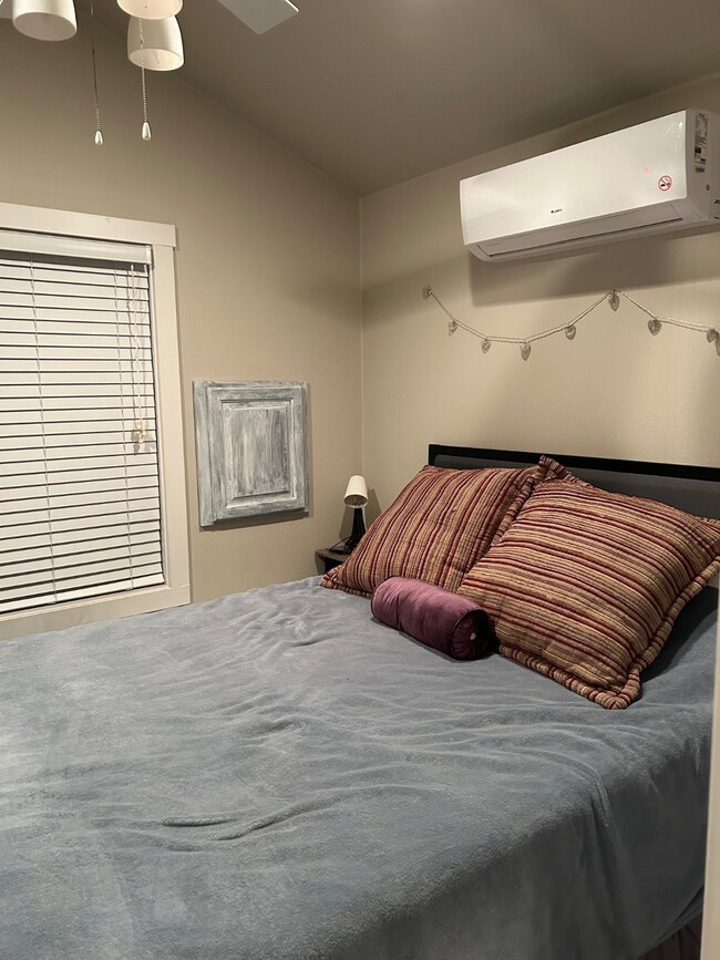 Photo - 12922 Longstreet Rd Casa