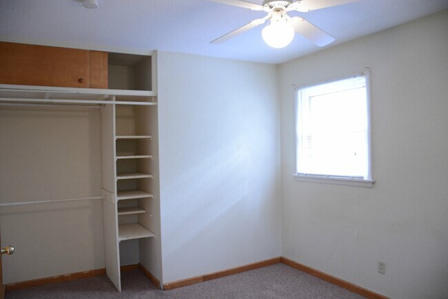 Photo - 2035 Tecumseh Rd Unit 2035