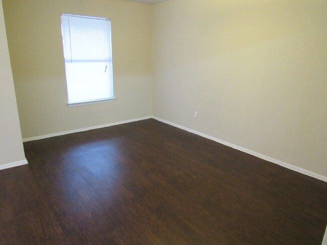 Photo - 1513 Santa Fe Dr Unit Apt 1