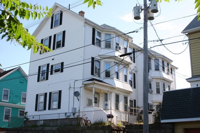 Building Photo - 183 Lindsey St Unit 1 Rental