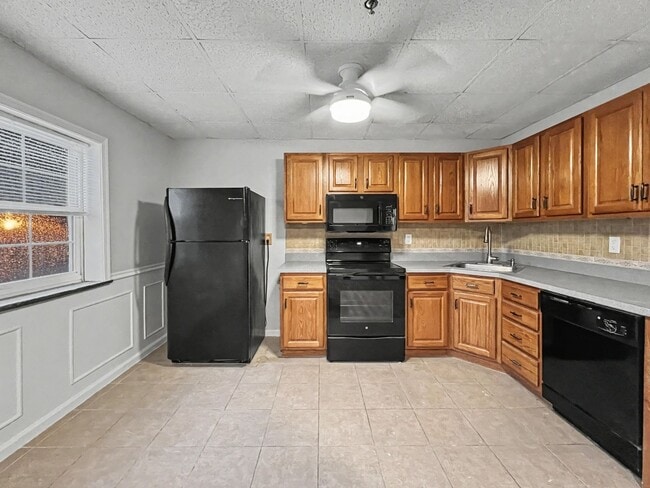 Photo - 829-833 Conestoga Road