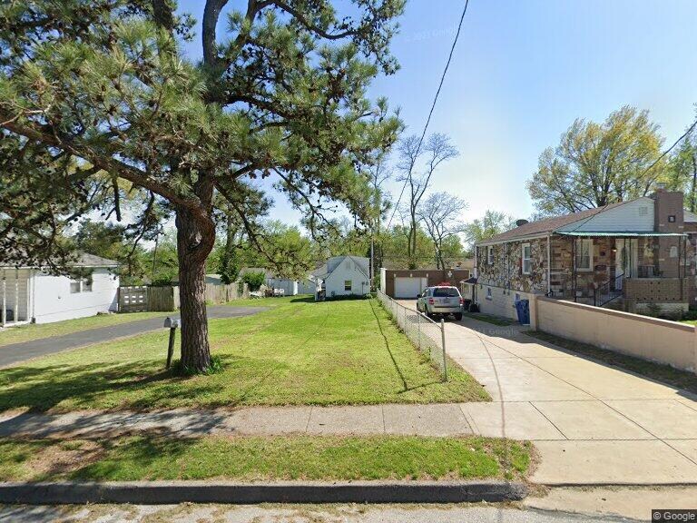 Photo - 9534 Flora Ave House