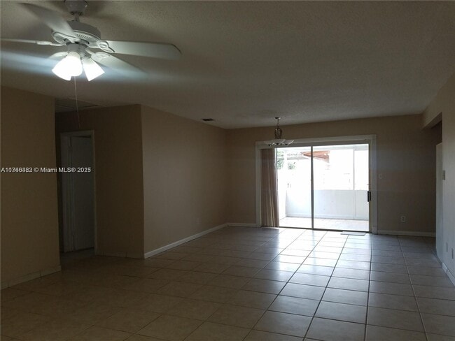 Photo - 5600 Coolidge St