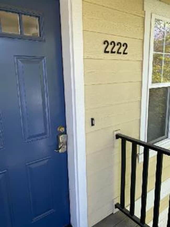 Photo - 2 Bedroom 2 Bath Townhouse in Ashland