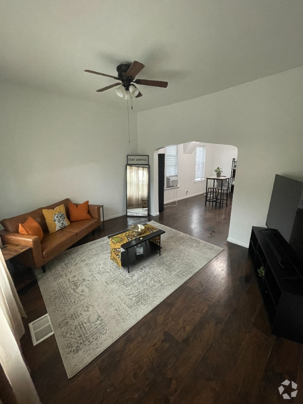 Building Photo - 1931 S Peoria St Unit 1 Rental