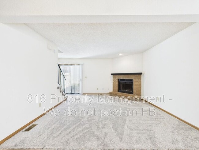 Building Photo - 3517-3523 NE Independence Ave -