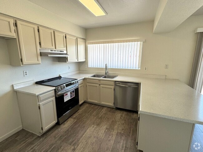 Building Photo - BRAND NEW REMODEL 3 BED, 2 BATH LOCATED HA... Rental